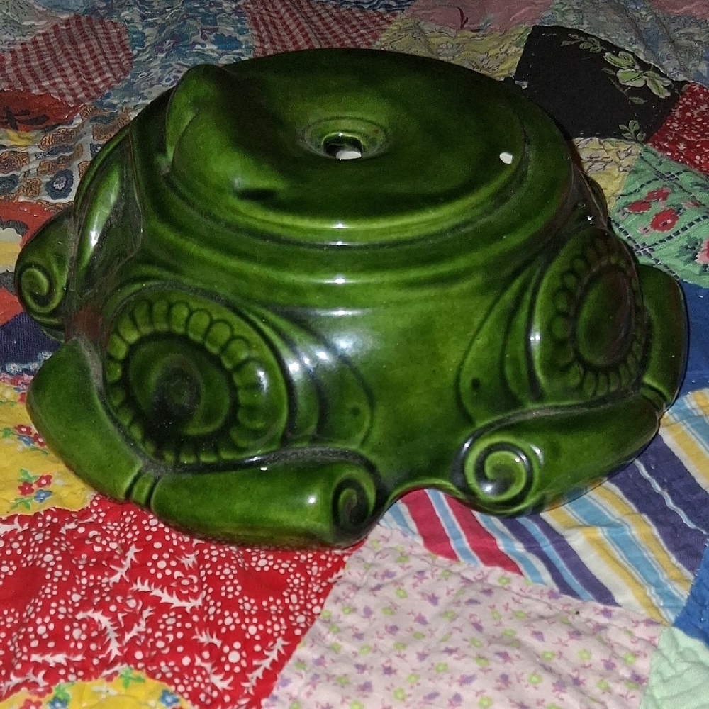 Ceramic Christmas Tree Base - Picture 3 of 3